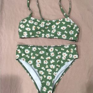 Girls SHEIN swimsuit bikini green with flowers and mesh skirt